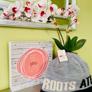 Roots Black and Gray Knit Beanie